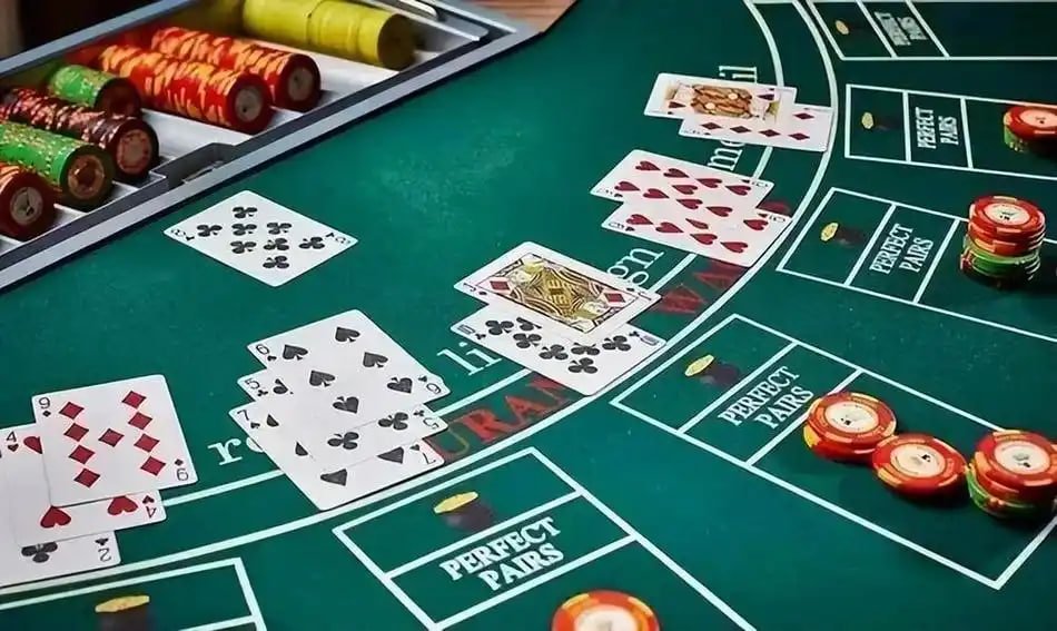 Fitur live betting dan permainan slot di aplikasi download BPO88 mobile